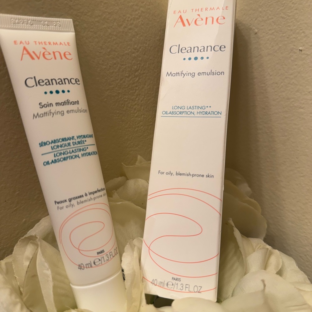 Cleanance Mattifying Emulsion - White